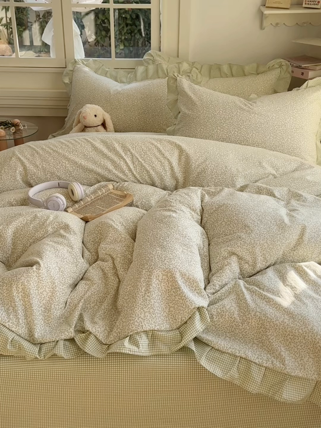 91家纺网 家纺一手货源 找家纺 金梦拉家纺 2026春夏韩版花边款小碎花古法水洗仿棉A类砂洗云小棉四件套 薄荷奶绿