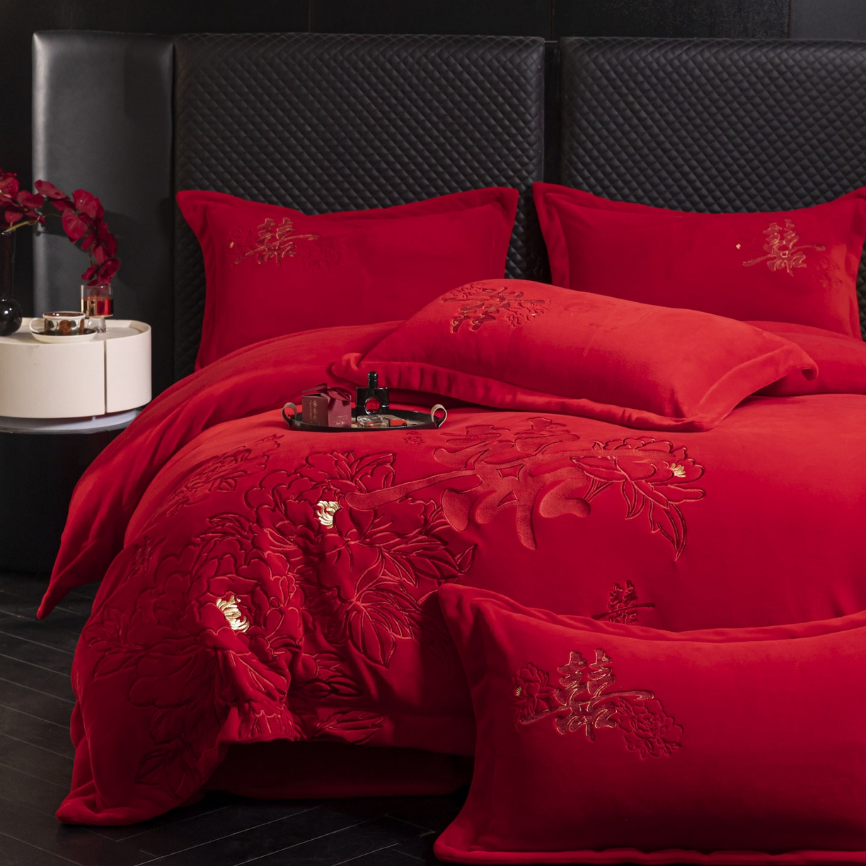 91家纺网 家纺一手货源 找家纺 （总）帝王家纺 2025新款加厚保暖牛奶绒婚庆刺绣四件套珊瑚绒红色结婚床品