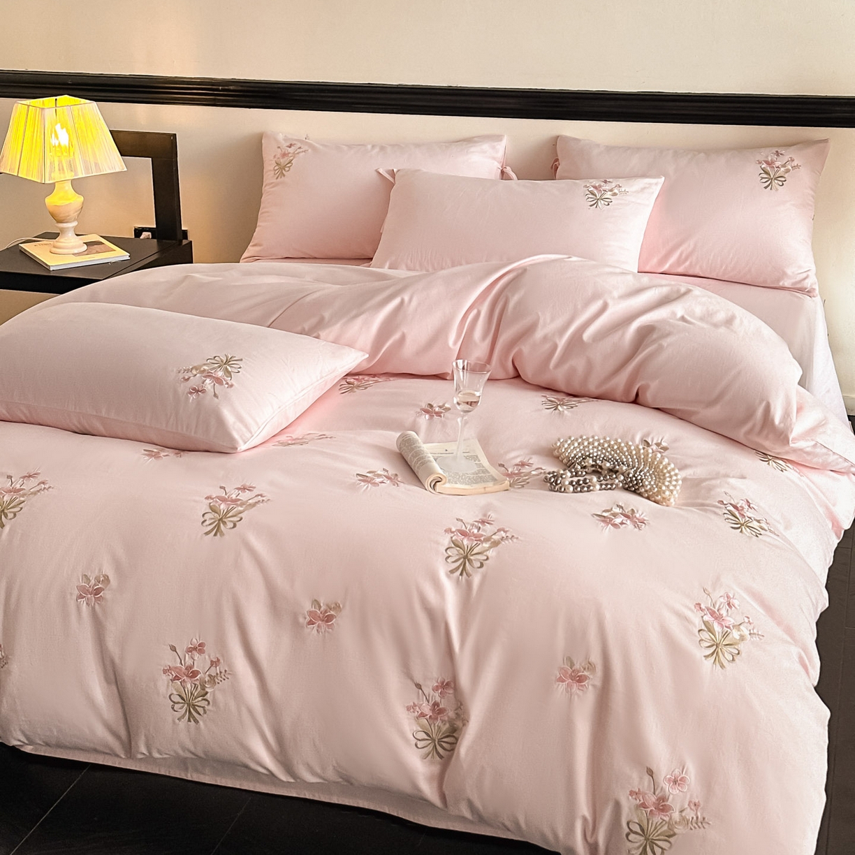 91家纺网 家纺一手货源 找家纺 （总）帝王家纺 2025爆款冬季加厚磨毛刺绣四件套法式少女心新品