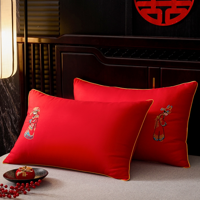 91家纺网 家纺一手货源 找家纺 啊雅家居 2026新款结婚大红套装被芯床垫枕芯大豆棉 新婚枕芯