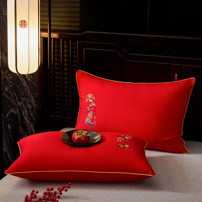 91家纺网 家纺一手货源 找家纺 啊雅家居 2026新款结婚大红套装被芯床垫枕芯大豆棉 新婚枕芯