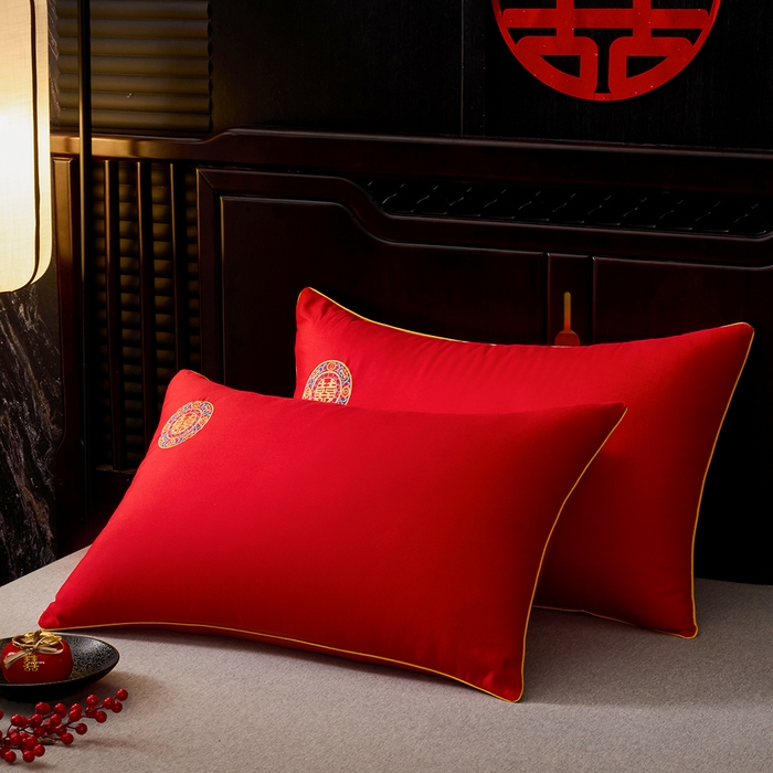 91家纺网 家纺一手货源 找家纺 啊雅家居 2026新款结婚大红套装被芯床垫枕芯大豆棉 爱囍枕芯