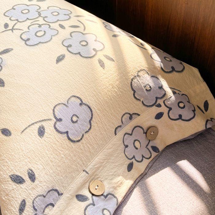 91家纺网 家纺一手货源 找家纺 爱彼家纺 2025四季款亲水洗麻亚麻皱皱纱四件套-纽扣款-提供买家秀 素韵花兰