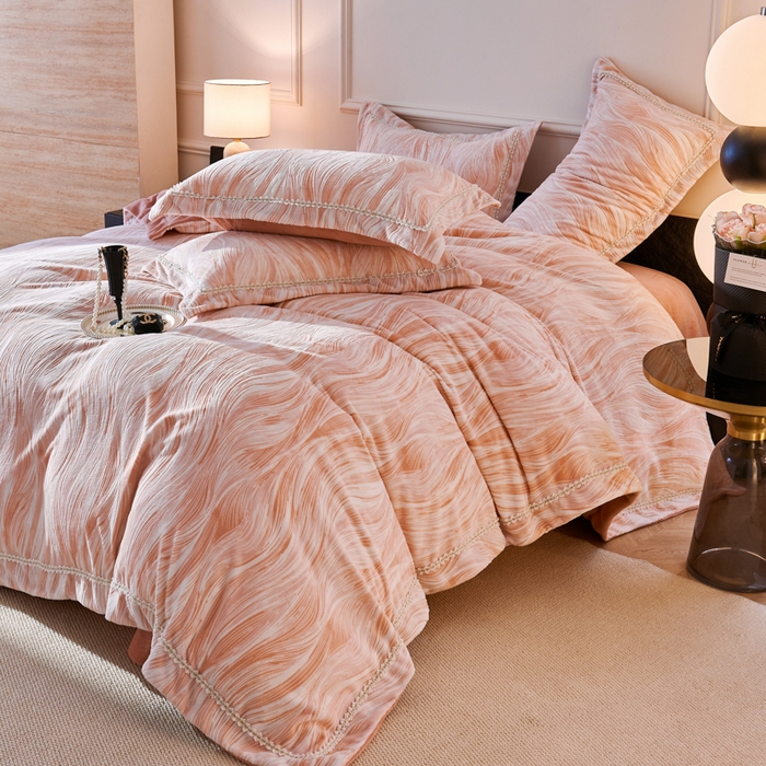 91家纺网 家纺一手货源 找家纺 宅家居 2025新款230克全消光雕花绒轻奢风立体烂花牛奶绒提花加厚保暖四件套-苏蜜绒 苏蜜绒-雪桃粉