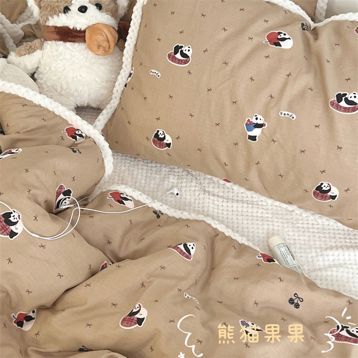 荣轩 2025秋冬必备新品棉加绒华夫格提花绒工艺款四件套（铺床版）熊猫果果