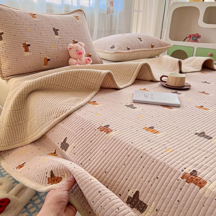 91家纺网 家纺一手货源 找家纺 （总）床盖工厂店 2025新款亲肤舒适高温酵素砂洗全棉纯棉加宝宝绒床盖三件套