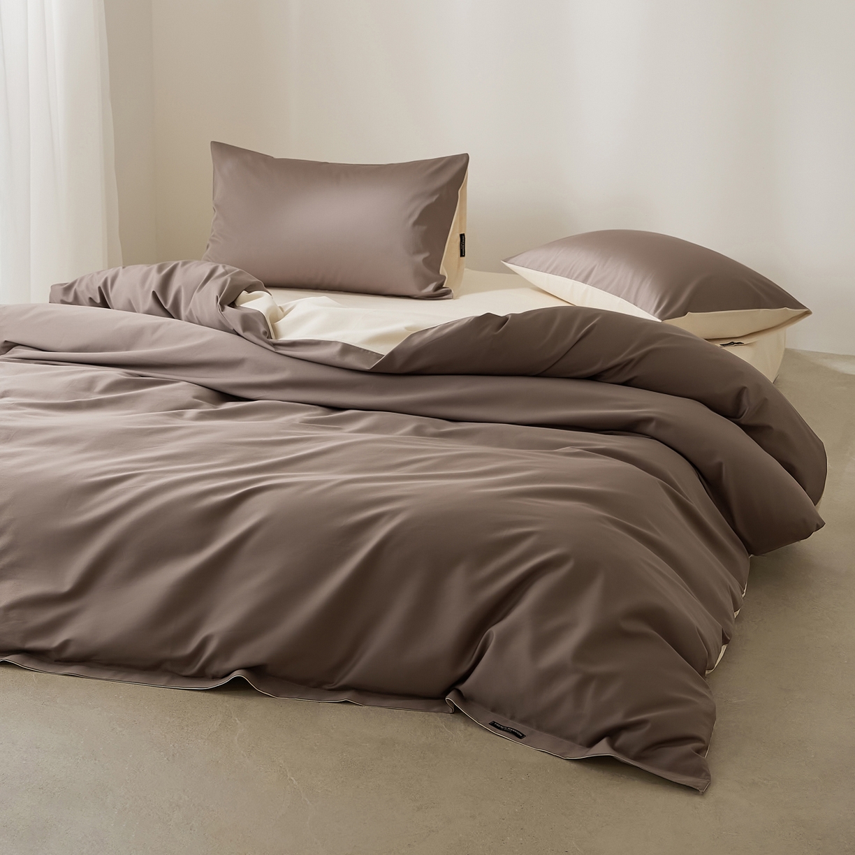 91家纺网 家纺一手货源 找家纺 EH家居 2026新款长绒棉纯棉云栖安缦之境四件套 安缦-布朗尼咖