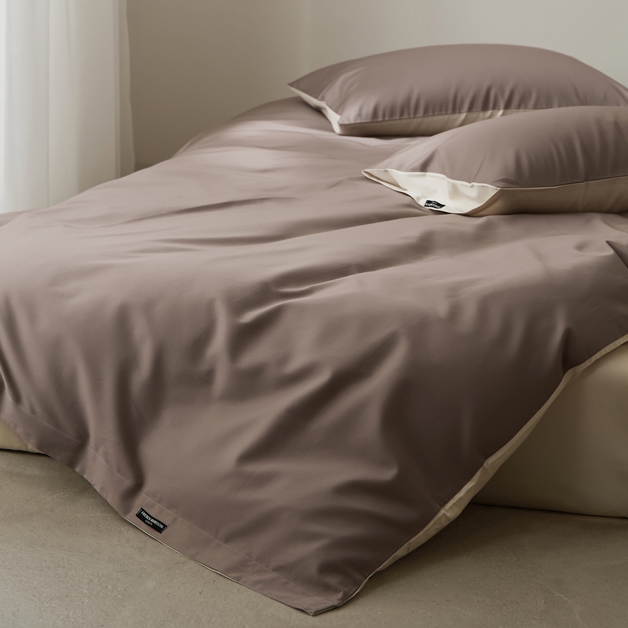 91家纺网 家纺一手货源 找家纺 EH家居 2026新款长绒棉纯棉云栖安缦之境四件套 安缦-布朗尼咖