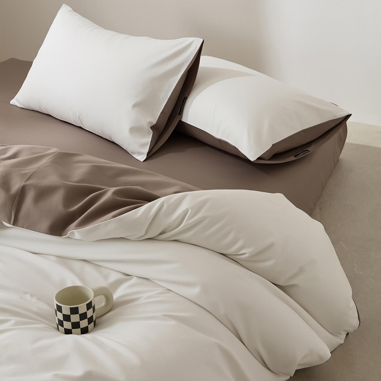 91家纺网 家纺一手货源 找家纺 EH家居 2026新款长绒棉纯棉云栖安缦之境四件套 安缦-阳光白咖