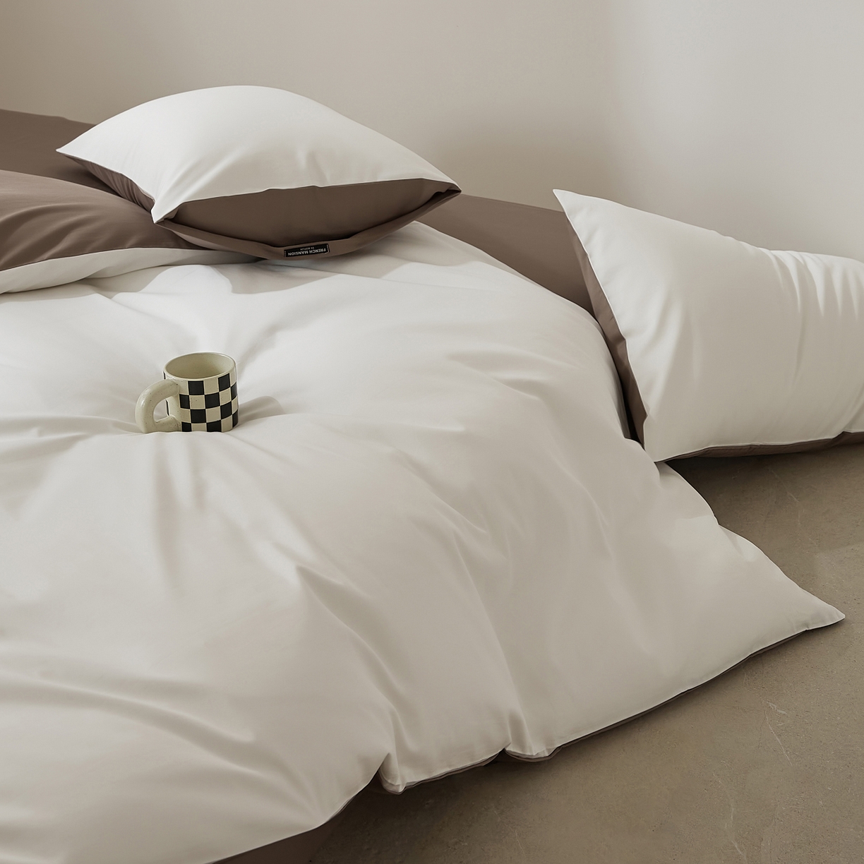 91家纺网 家纺一手货源 找家纺 EH家居 2026新款长绒棉纯棉云栖安缦之境四件套 安缦-阳光白咖