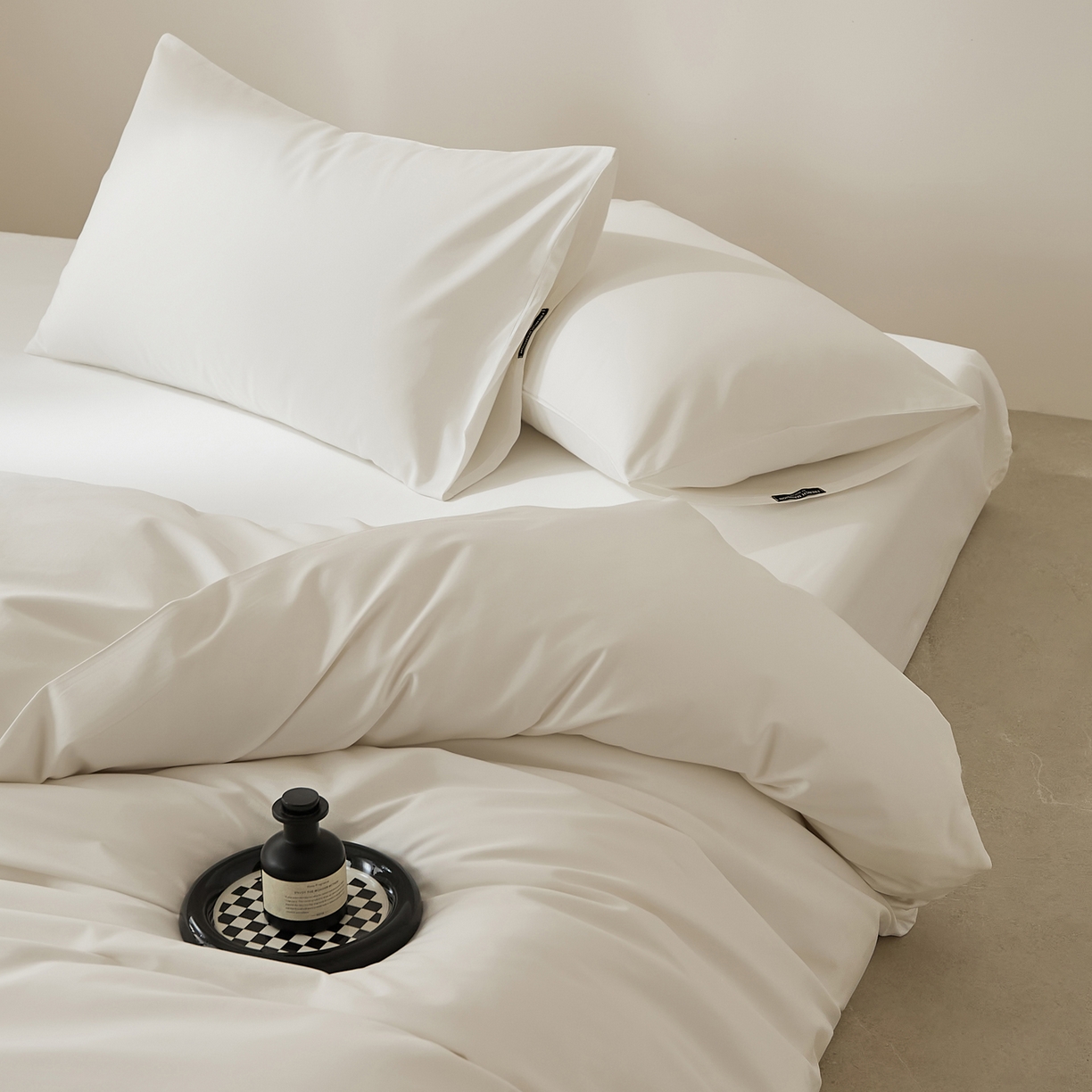 91家纺网 家纺一手货源 找家纺 EH家居 2026新款长绒棉纯棉云栖安缦之境四件套 安缦-月影白