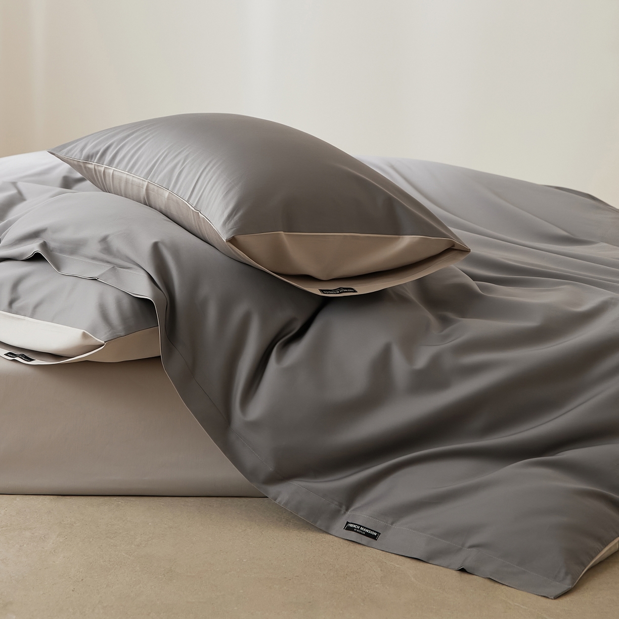 91家纺网 家纺一手货源 找家纺 EH家居 2026新款长绒棉纯棉云栖安缦之境四件套 安缦-冰岛深灰