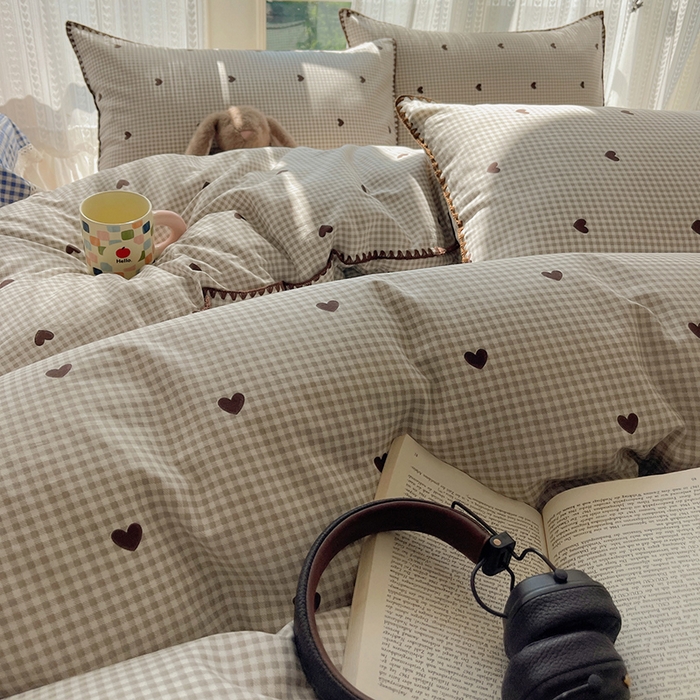 91家纺网 家纺一手货源 找家纺 瑞莱 2026新款全棉印花贝壳边四件套 奶昔格