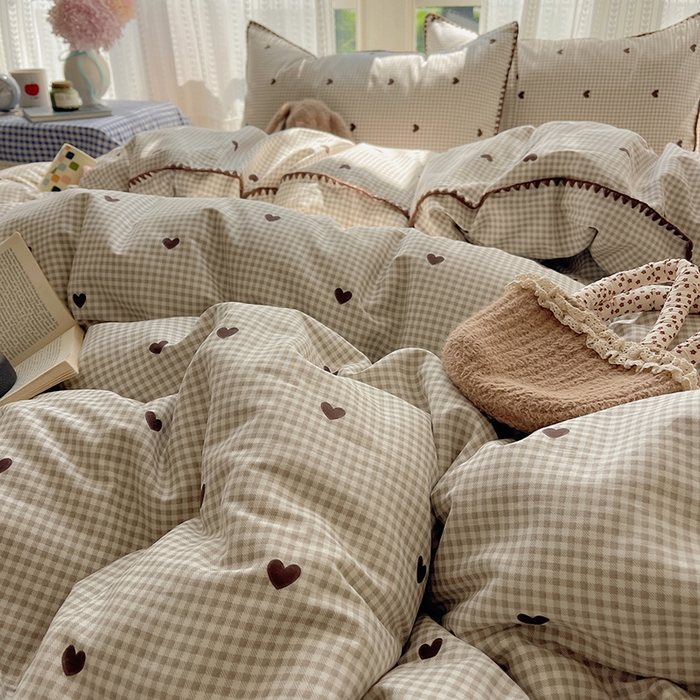 91家纺网 家纺一手货源 找家纺 瑞莱 2026新款全棉印花贝壳边四件套 奶昔格