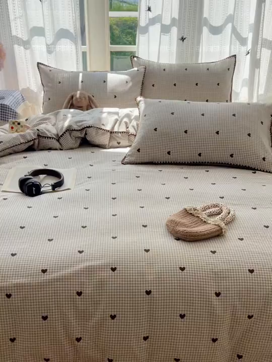 91家纺网 家纺一手货源 找家纺 瑞莱 2026新款全棉印花贝壳边四件套 奶昔格