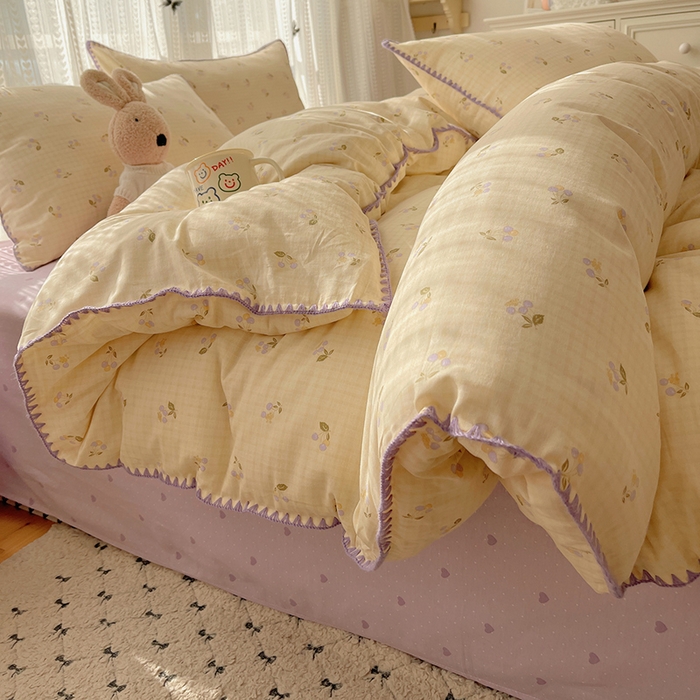 91家纺网 家纺一手货源 找家纺 瑞莱 2026新款全棉印花贝壳边四件套 樱桃甜趣-黄