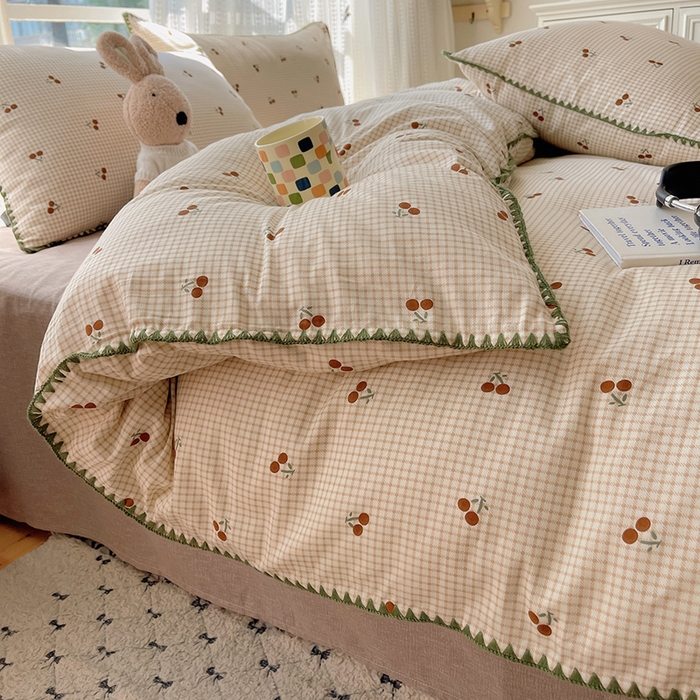 91家纺网 家纺一手货源 找家纺 瑞莱 2026新款全棉印花贝壳边四件套 樱姿-米