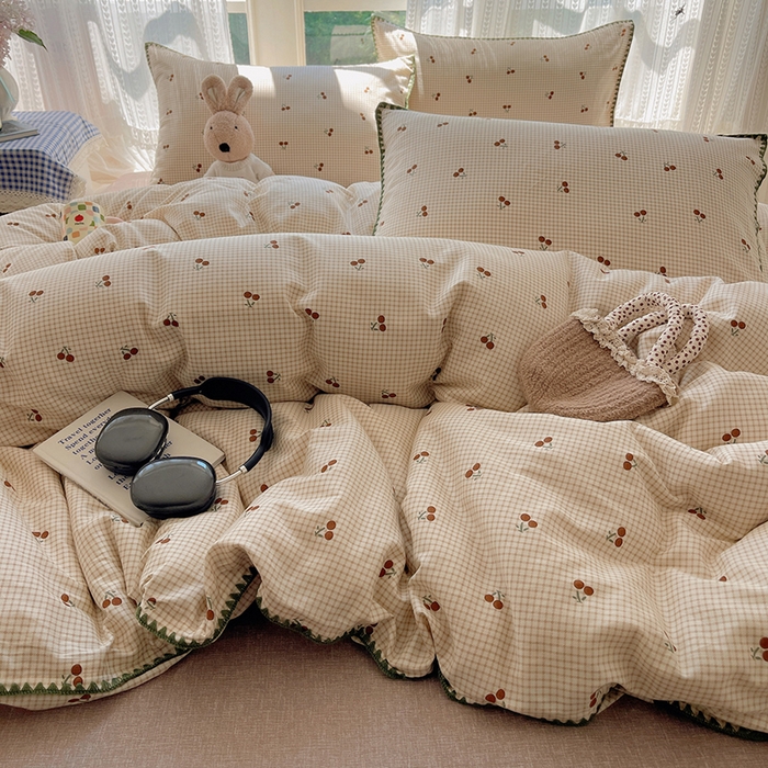 91家纺网 家纺一手货源 找家纺 瑞莱 2026新款全棉印花贝壳边四件套 樱姿-米