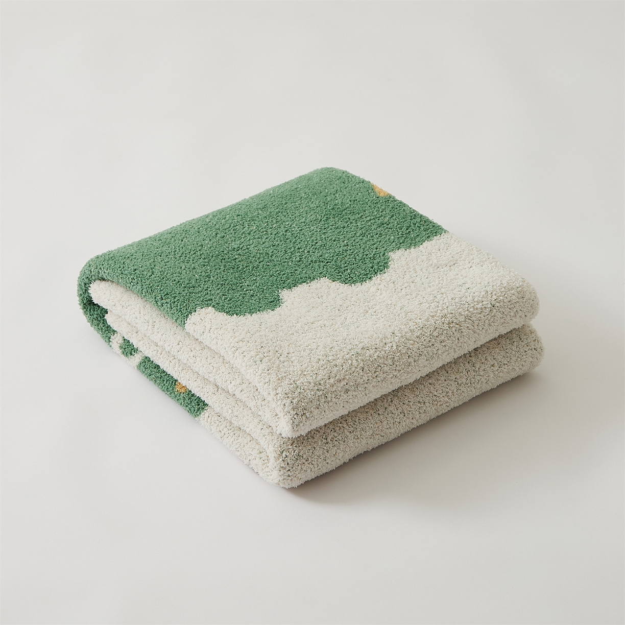 91家纺网 家纺一手货源 找家纺 暖绵绵家纺 2025新款毛茸茸小猫毯子毛毯抱枕含芯-黑糖【券后最低零售价：毯子173元、抱枕（含芯）153元】 黑糖毯子-暗绿色