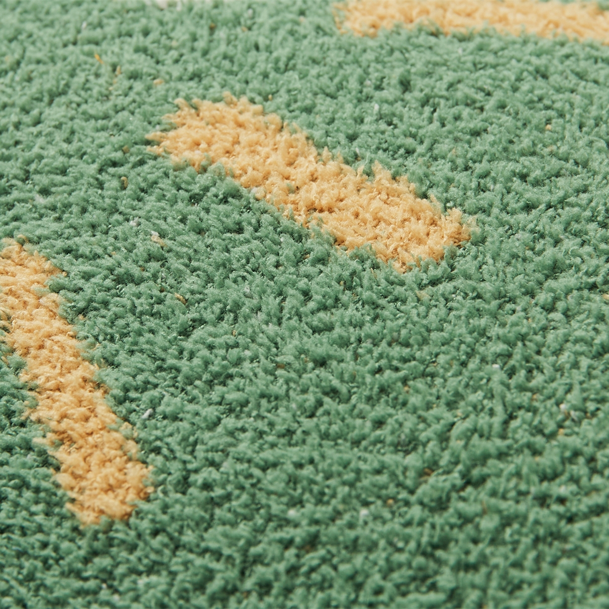 91家纺网 家纺一手货源 找家纺 暖绵绵家纺 2025新款毛茸茸小猫毯子毛毯抱枕含芯-黑糖【券后最低零售价：毯子173元、抱枕（含芯）153元】 黑糖抱枕含芯-暗绿色