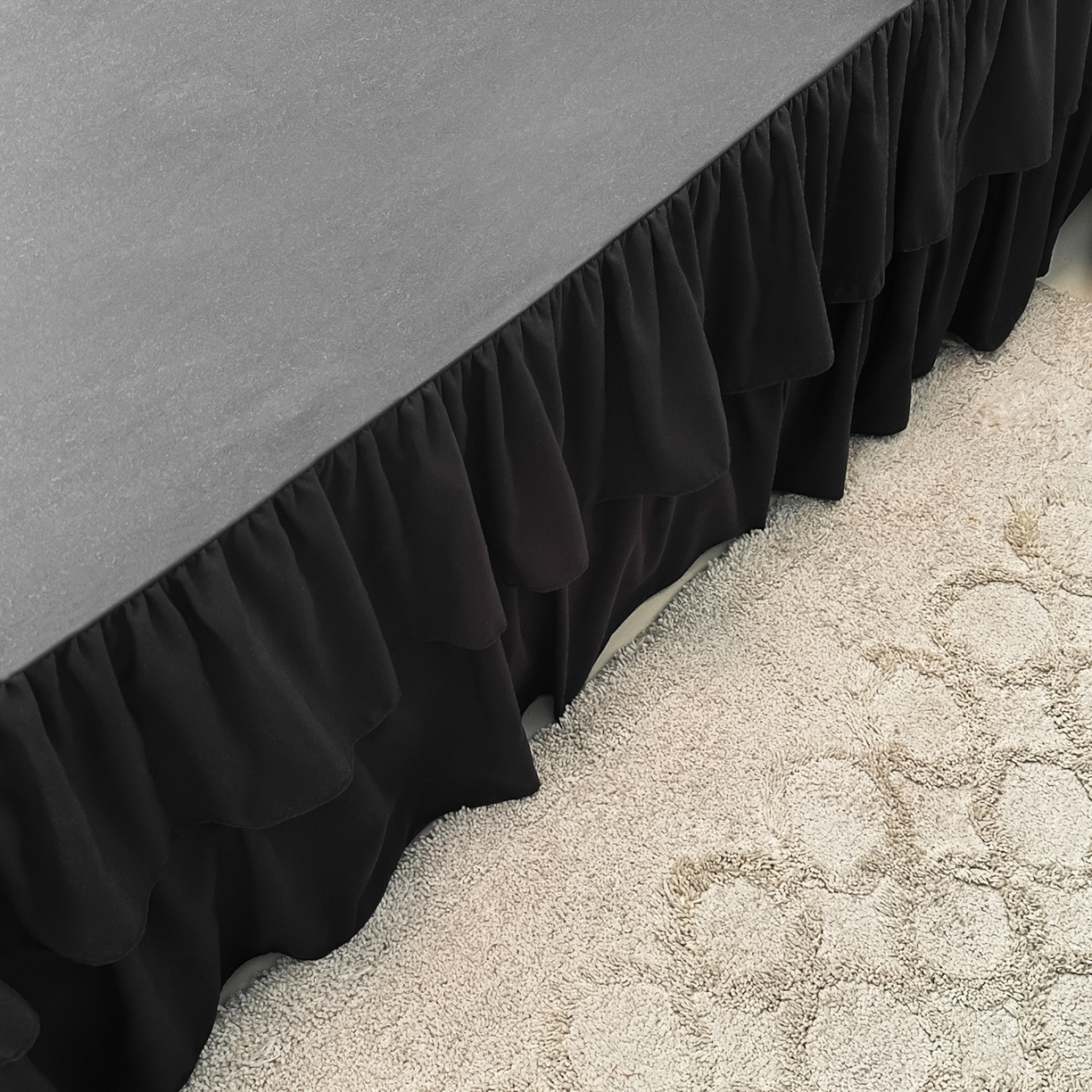 91家纺网 家纺一手货源 找家纺 乐卧家居 2026新款韩系公主风柔软多层荷叶边床裙单品系列 黑