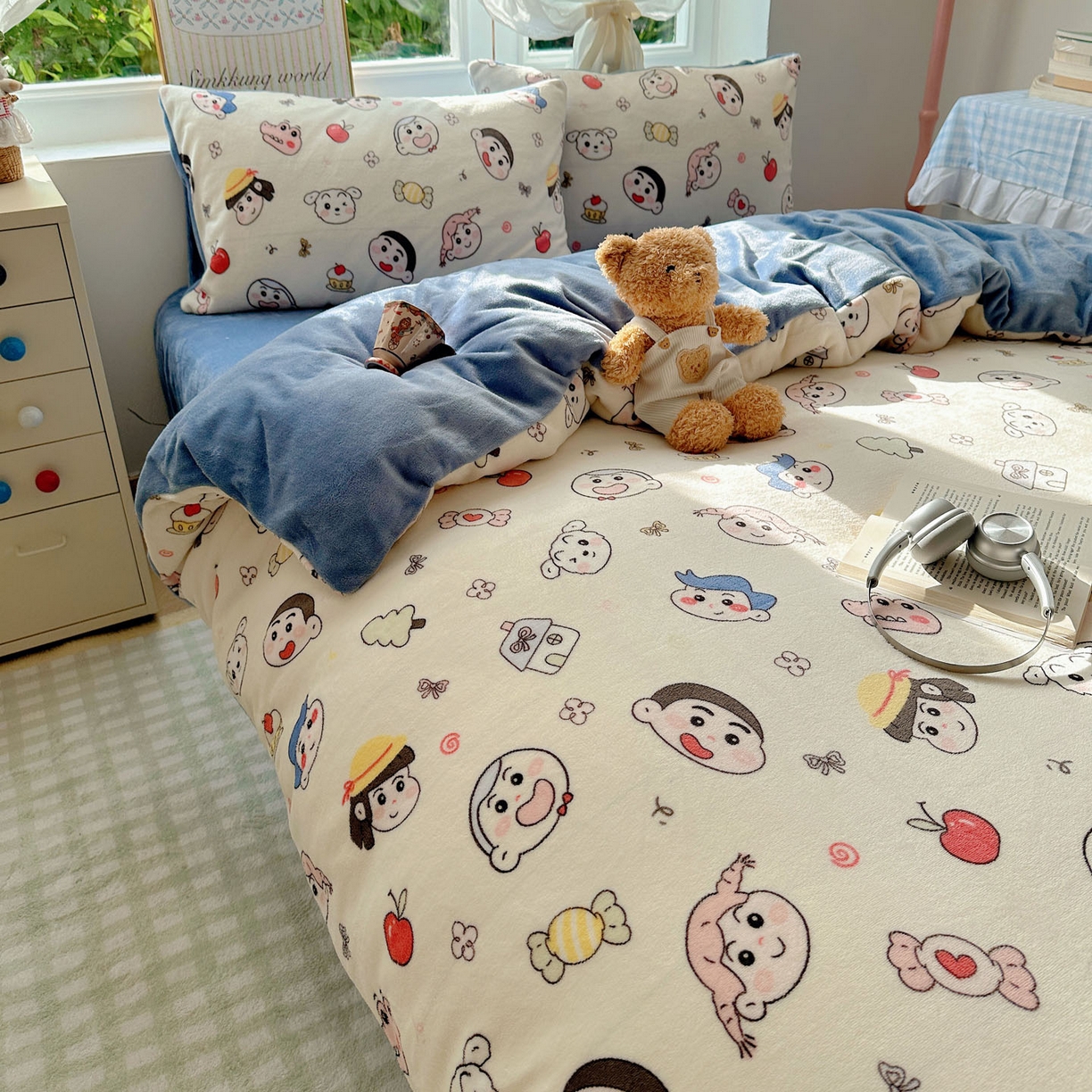 91家纺网 家纺一手货源 找家纺 优选 2025新款小清新加厚高克重牛奶绒四件套直播热款新花型更新 欢乐男孩