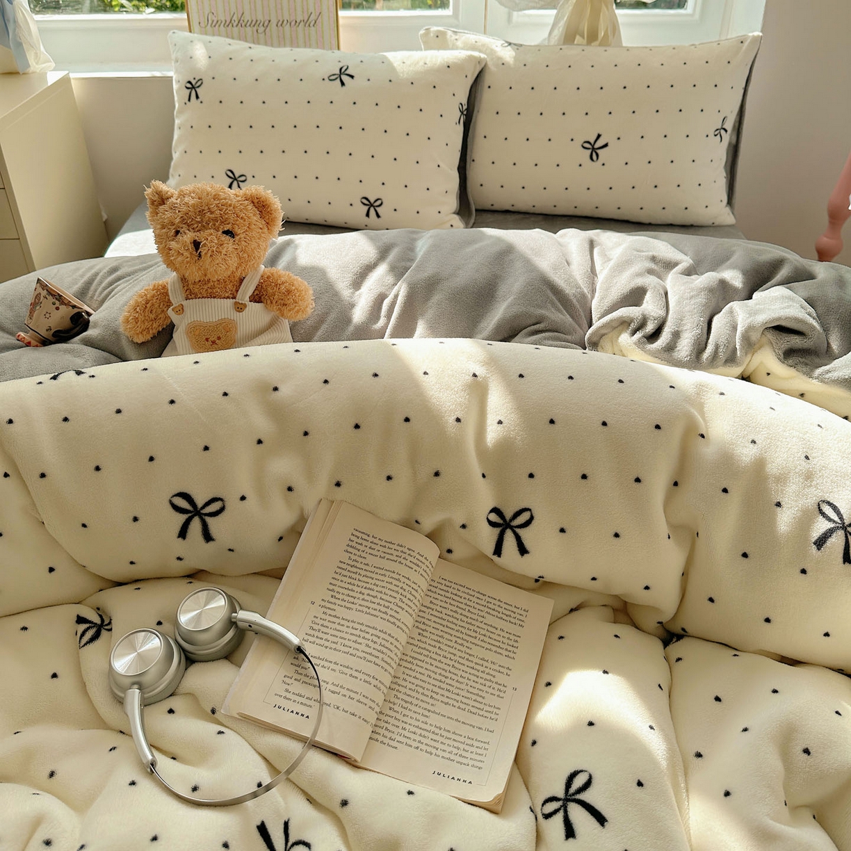 91家纺网 家纺一手货源 找家纺 优选 2025新款小清新加厚高克重牛奶绒四件套直播热款新花型更新 法式简爱