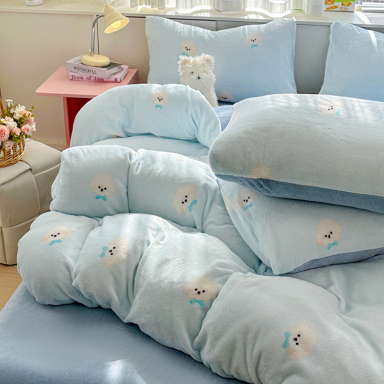 91家纺网 家纺一手货源 找家纺 （总）优选家纺 2025新款小清新加厚高克重牛奶绒四件套直播热款新花型更新