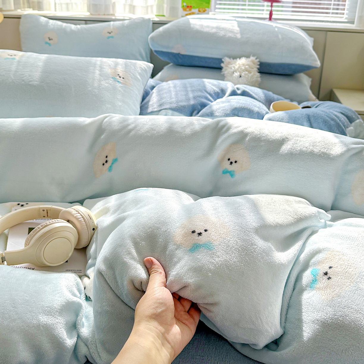 91家纺网 家纺一手货源 找家纺 （总）优选家纺 2025新款小清新加厚高克重牛奶绒四件套直播热款新花型更新