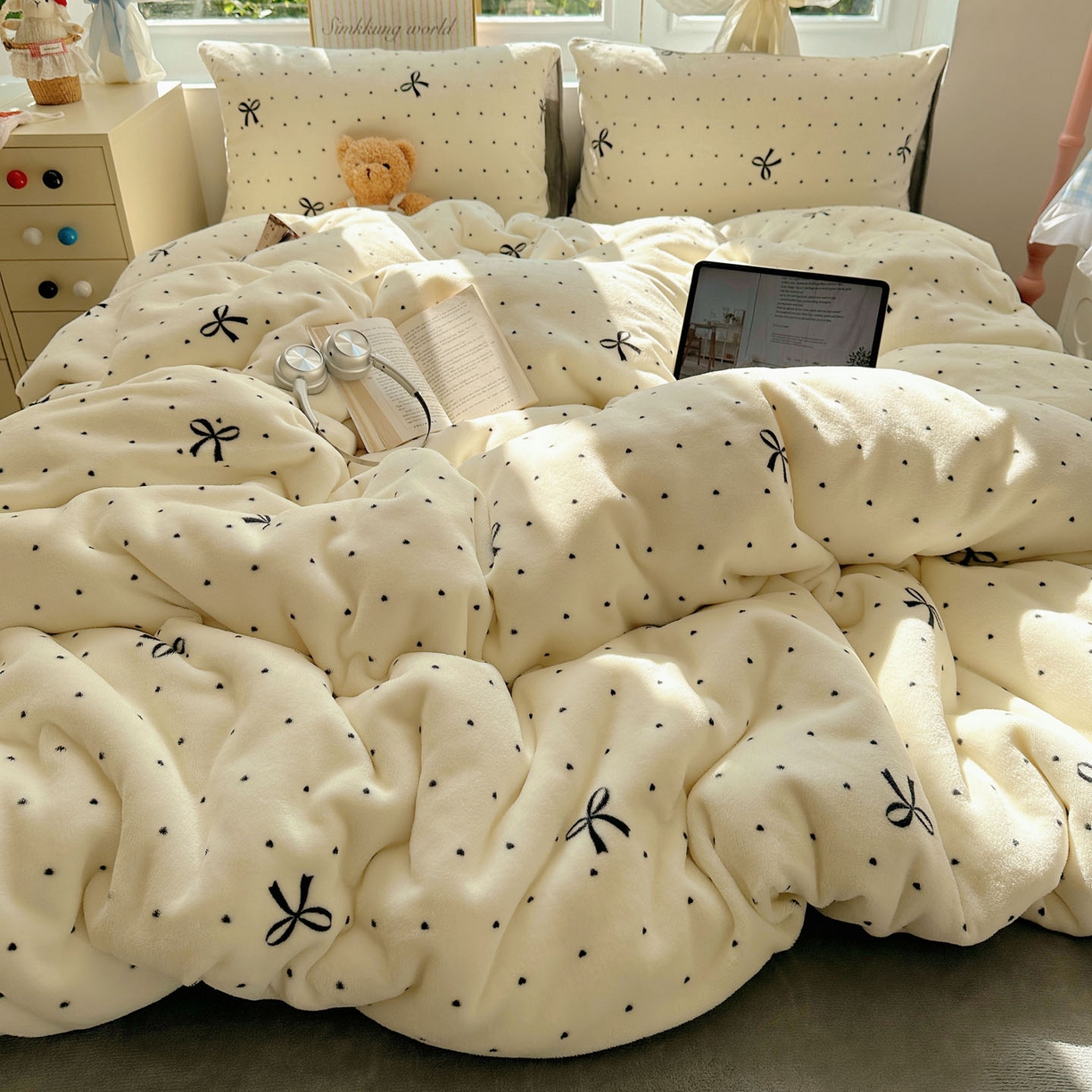 优选 2025新款小清新加厚高克重牛奶绒四件套直播热款新花型更新 法式简爱