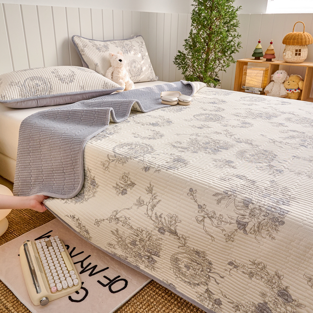 91家纺网 家纺一手货源 找家纺 （总）X猫先生 2026新品A全棉B牛奶绒床盖一面全棉一面牛奶绒床盖炕盖加厚床单床垫四季款系列三