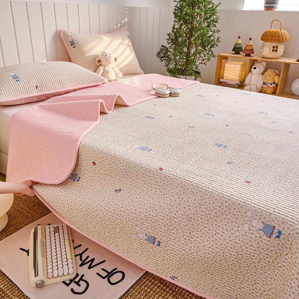 91家纺网 家纺一手货源 找家纺 （总）X猫先生 2026新品A全棉B牛奶绒床盖一面全棉一面牛奶绒床盖炕盖加厚床单床垫四季款系列三