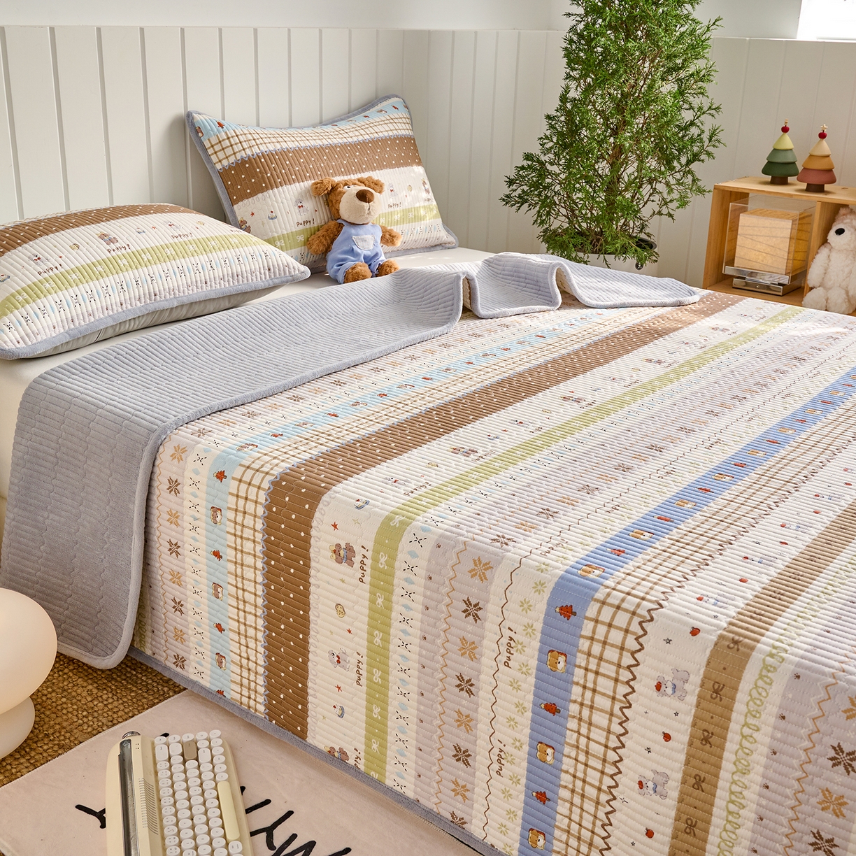 91家纺网 家纺一手货源 找家纺 X猫先生 2026新品A全棉B牛奶绒床盖一面全棉一面牛奶绒床盖炕盖加厚床单床垫四季款系列三 童年往事（A棉B绒）