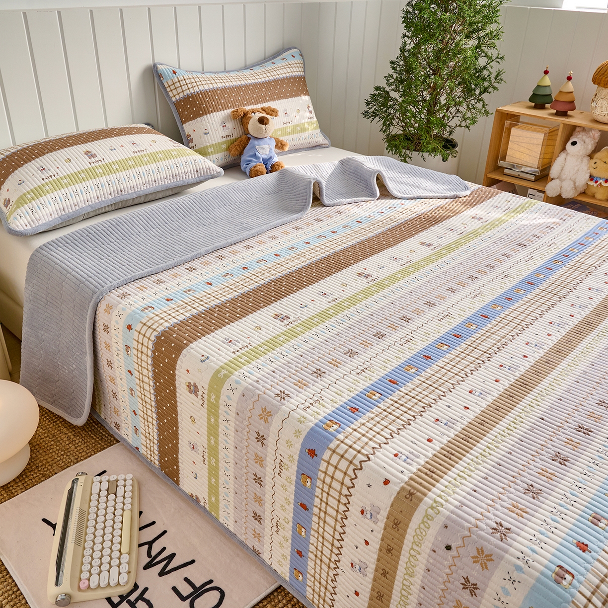 91家纺网 家纺一手货源 找家纺 X猫先生 2026新品A全棉B牛奶绒床盖一面全棉一面牛奶绒床盖炕盖加厚床单床垫四季款系列三 童年往事（A棉B绒）