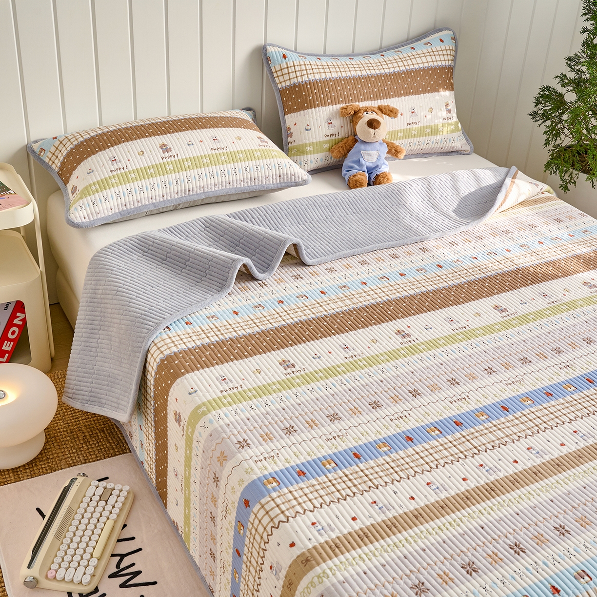 91家纺网 家纺一手货源 找家纺 X猫先生 2026新品A全棉B牛奶绒床盖一面全棉一面牛奶绒床盖炕盖加厚床单床垫四季款系列三 童年往事（A棉B绒）