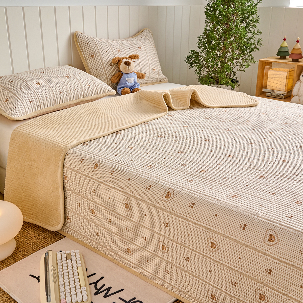 91家纺网 家纺一手货源 找家纺 X猫先生 2026新品A全棉B牛奶绒床盖一面全棉一面牛奶绒床盖炕盖加厚床单床垫四季款系列三 熊熊告白(A棉B绒）