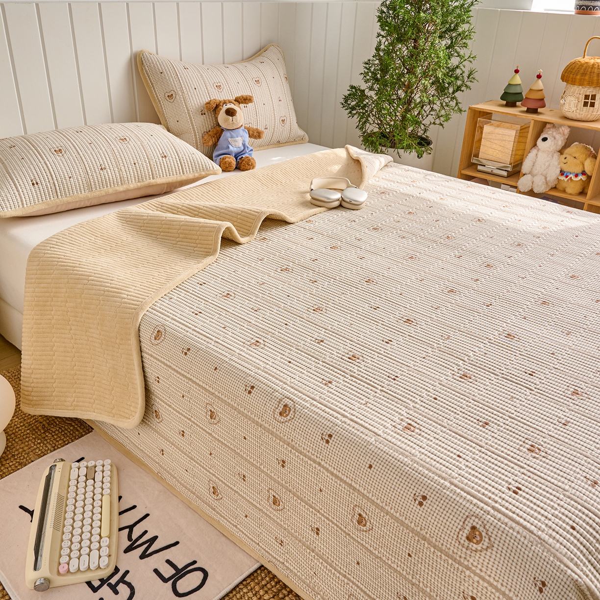 91家纺网 家纺一手货源 找家纺 X猫先生 2026新品A全棉B牛奶绒床盖一面全棉一面牛奶绒床盖炕盖加厚床单床垫四季款系列三 熊熊告白(A棉B绒）