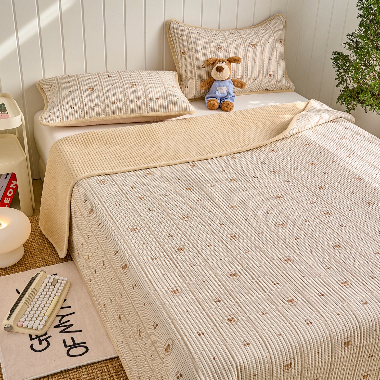 91家纺网 家纺一手货源 找家纺 X猫先生 2026新品A全棉B牛奶绒床盖一面全棉一面牛奶绒床盖炕盖加厚床单床垫四季款系列三 熊熊告白(A棉B绒）