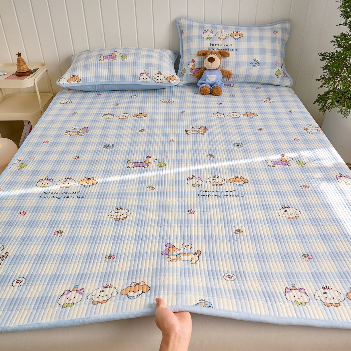 91家纺网 家纺一手货源 找家纺 X猫先生 2026新品A全棉B牛奶绒床盖一面全棉一面牛奶绒床盖炕盖加厚床单床垫四季款系列三 逗号日记（A棉B绒）