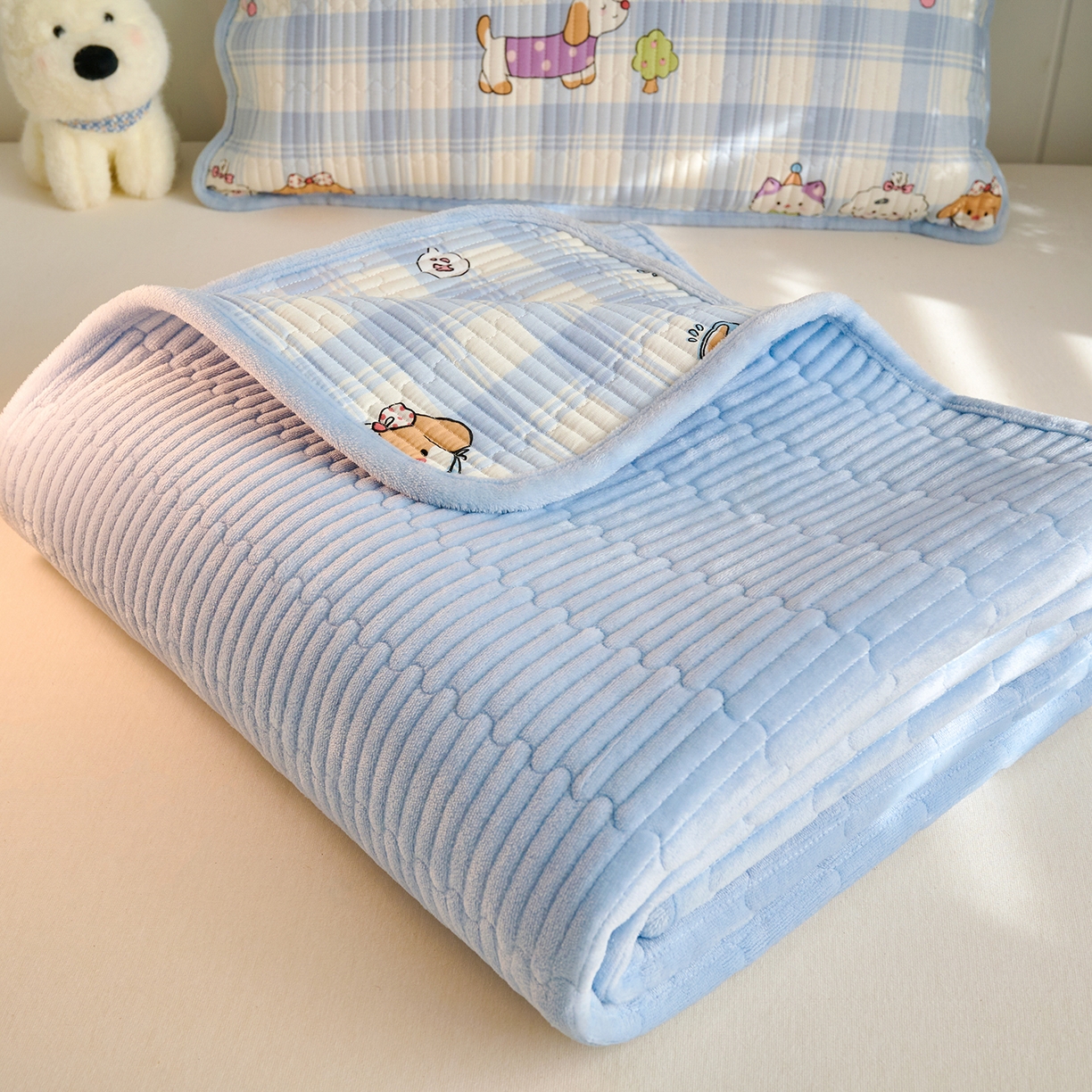 91家纺网 家纺一手货源 找家纺 X猫先生 2026新品A全棉B牛奶绒床盖一面全棉一面牛奶绒床盖炕盖加厚床单床垫四季款系列三 逗号日记（A棉B绒）