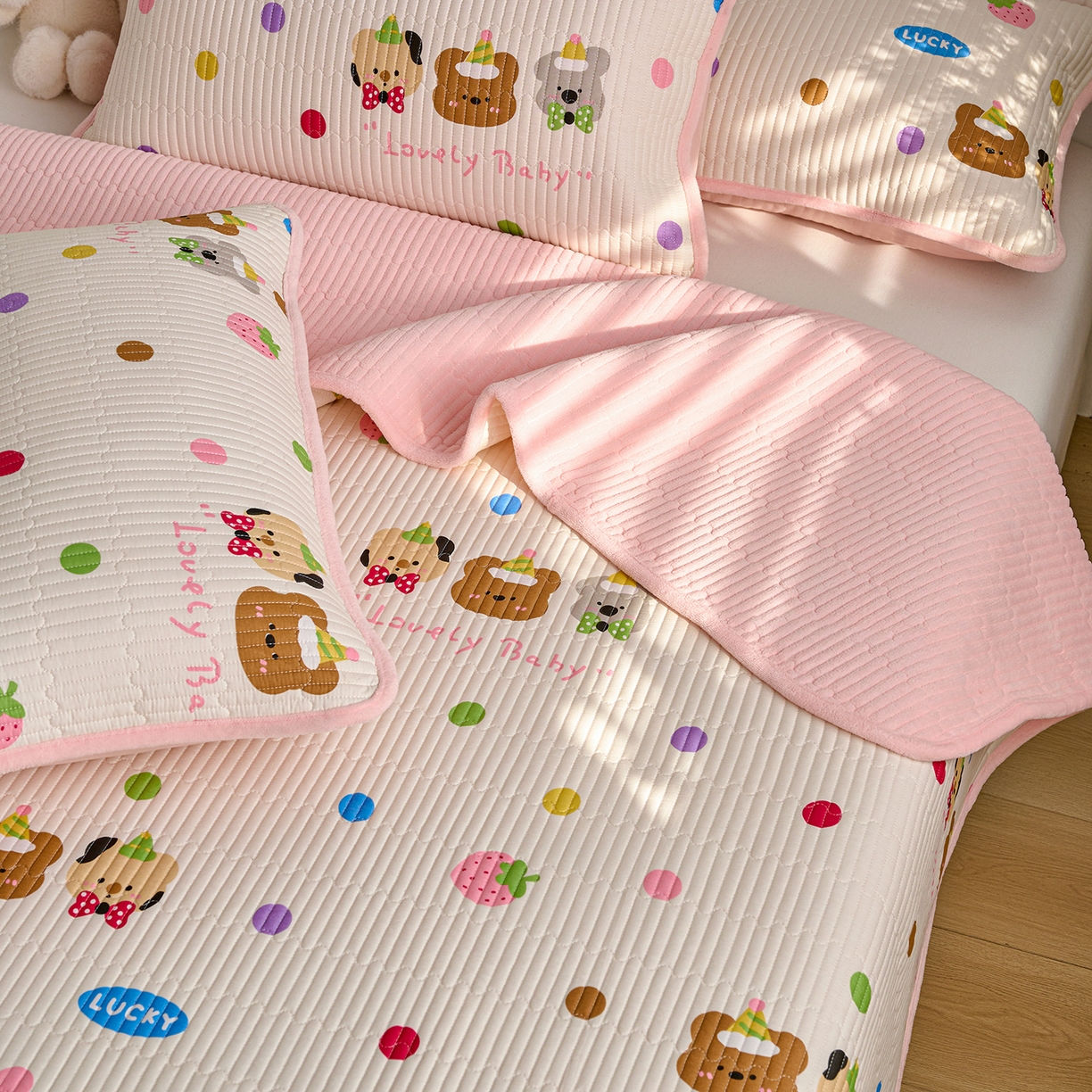 91家纺网 家纺一手货源 找家纺 X猫先生 2026新品A全棉B牛奶绒床盖一面全棉一面牛奶绒床盖炕盖加厚床单床垫四季款系列三 冒险家（A棉B绒）