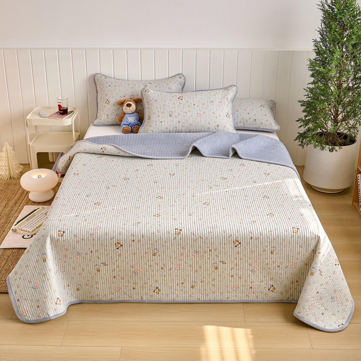 91家纺网 家纺一手货源 找家纺 X猫先生 2026新品A全棉B牛奶绒床盖一面全棉一面牛奶绒床盖炕盖加厚床单床垫四季款系列三 蘑菇小镇（A棉B绒）