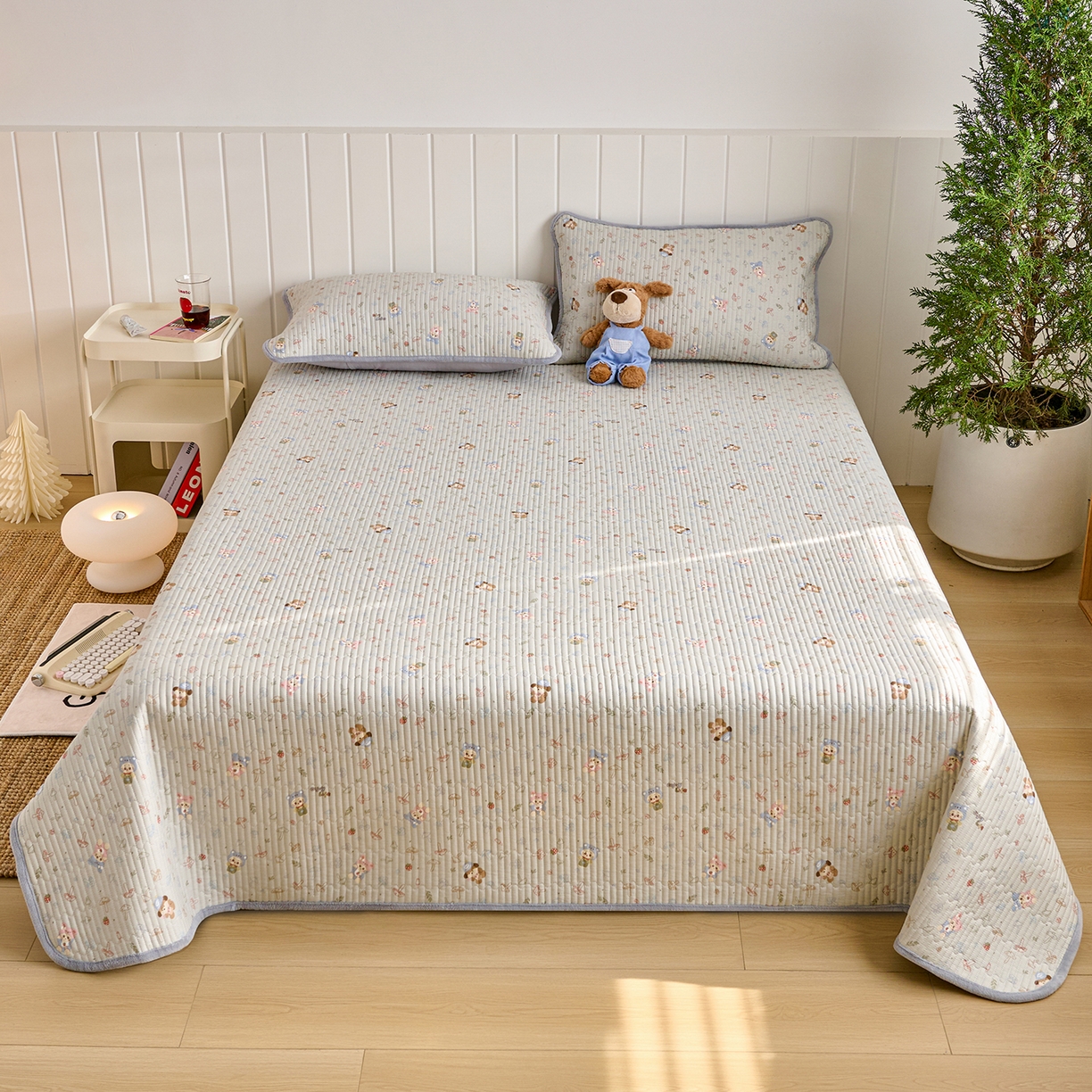 91家纺网 家纺一手货源 找家纺 X猫先生 2026新品A全棉B牛奶绒床盖一面全棉一面牛奶绒床盖炕盖加厚床单床垫四季款系列三 蘑菇小镇（A棉B绒）