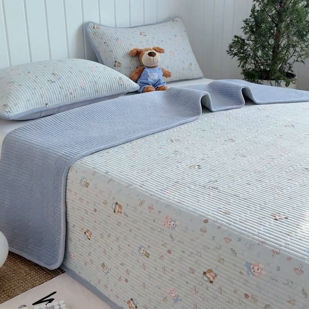 91家纺网 家纺一手货源 找家纺 X猫先生 2026新品A全棉B牛奶绒床盖一面全棉一面牛奶绒床盖炕盖加厚床单床垫四季款系列三 蘑菇小镇（A棉B绒）