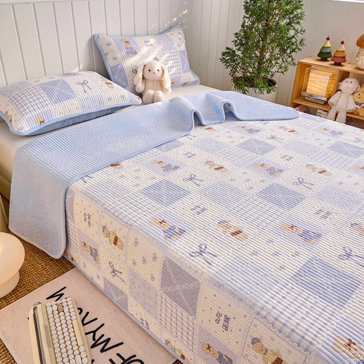 91家纺网 家纺一手货源 找家纺 X猫先生 2026新品A全棉B牛奶绒床盖一面全棉一面牛奶绒床盖炕盖加厚床单床垫四季款系列三 蓝格童话（A棉B绒）