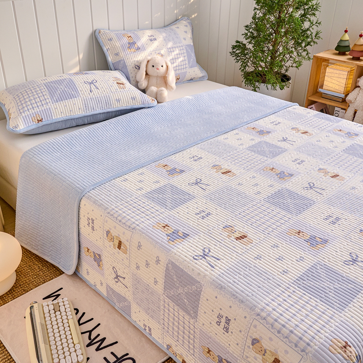 91家纺网 家纺一手货源 找家纺 X猫先生 2026新品A全棉B牛奶绒床盖一面全棉一面牛奶绒床盖炕盖加厚床单床垫四季款系列三 蓝格童话（A棉B绒）