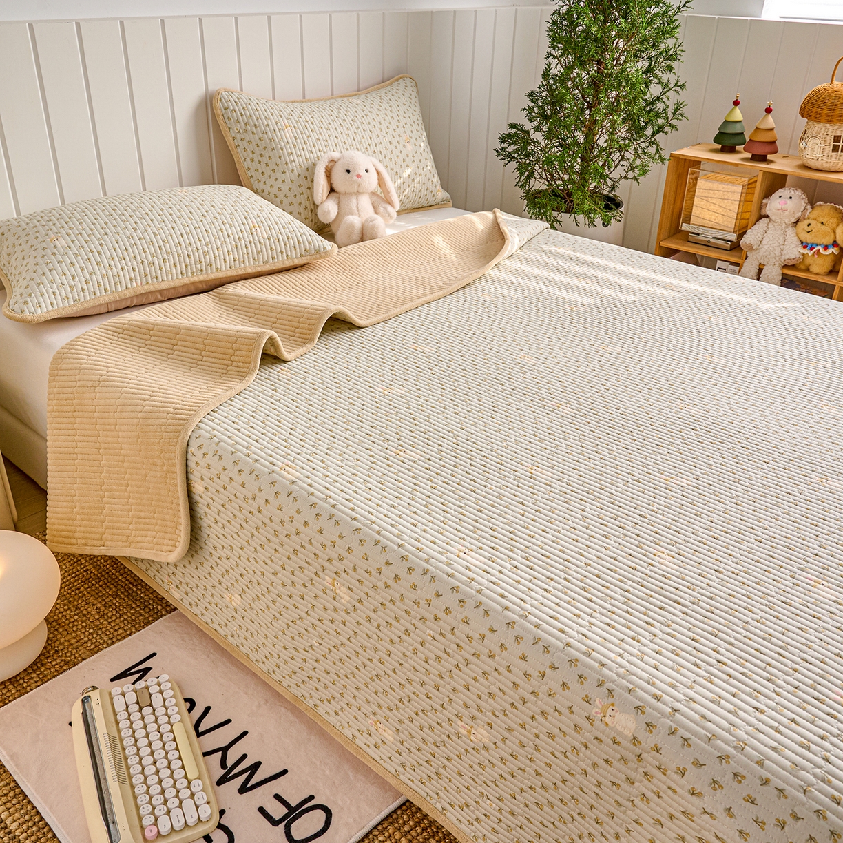 91家纺网 家纺一手货源 找家纺 X猫先生 2026新品A全棉B牛奶绒床盖一面全棉一面牛奶绒床盖炕盖加厚床单床垫四季款系列三 春游兔兔（A棉B绒）