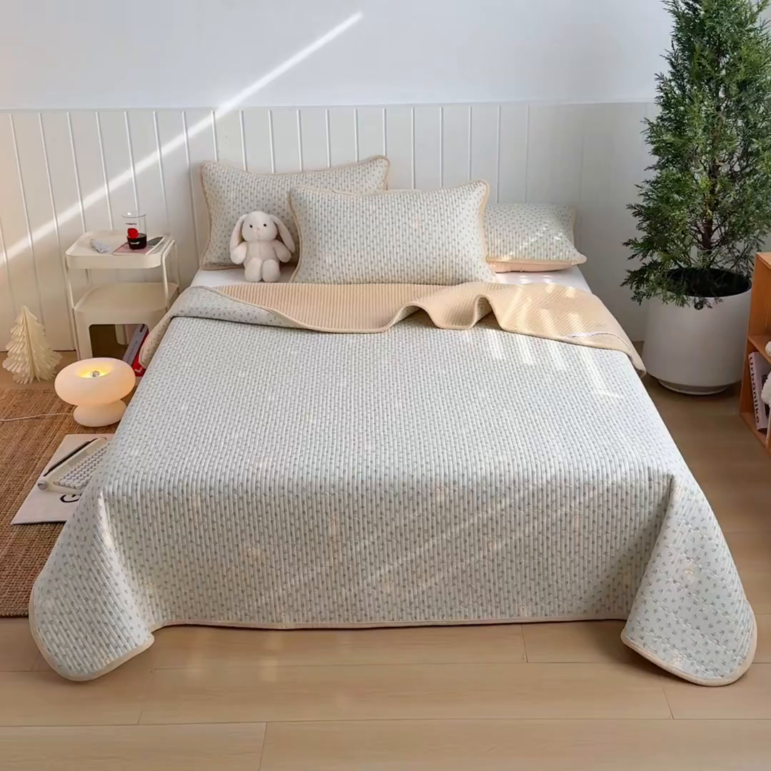 91家纺网 家纺一手货源 找家纺 X猫先生 2026新品A全棉B牛奶绒床盖一面全棉一面牛奶绒床盖炕盖加厚床单床垫四季款系列三 春游兔兔（A棉B绒）