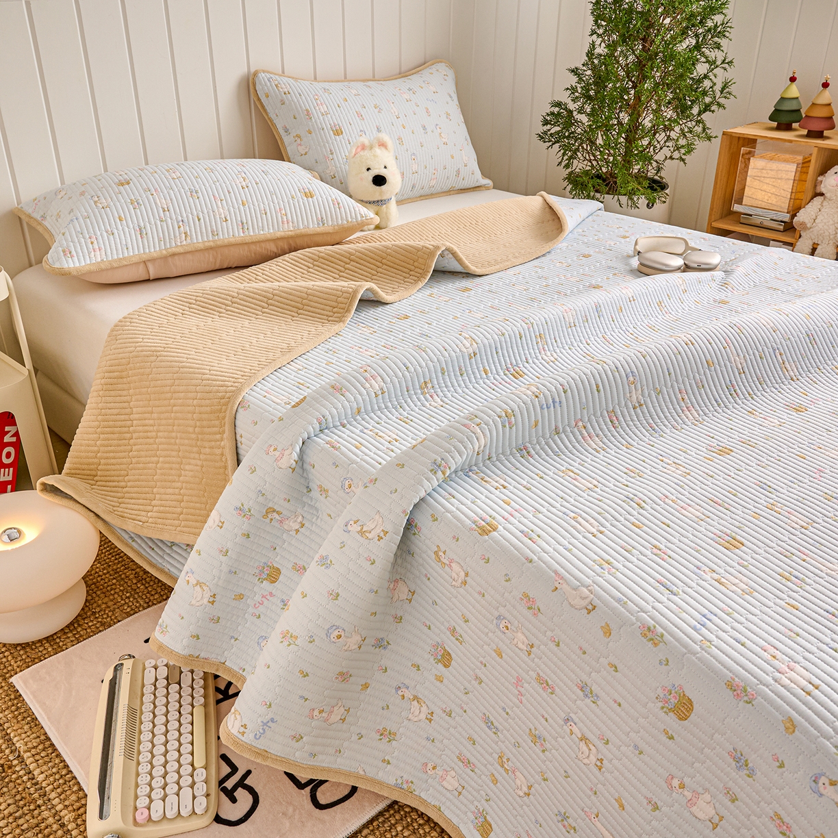 91家纺网 家纺一手货源 找家纺 X猫先生 2026新品A全棉B牛奶绒床盖一面全棉一面牛奶绒床盖炕盖加厚床单床垫四季款系列三 萌萌鸭（A棉B绒）