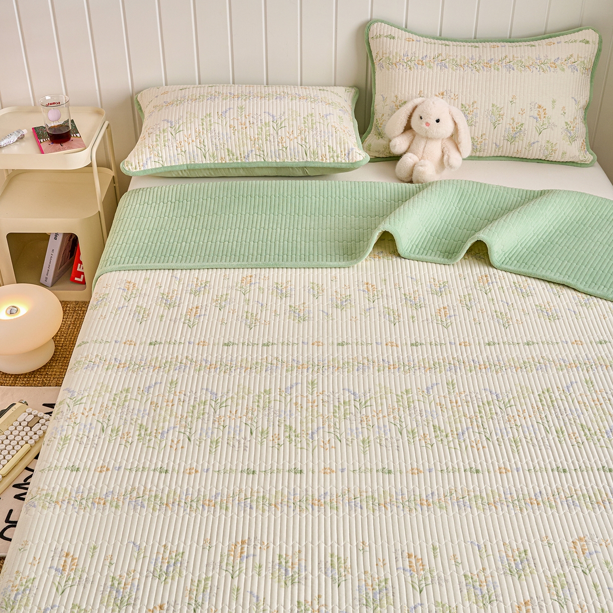 91家纺网 家纺一手货源 找家纺 X猫先生 2026新品A全棉B牛奶绒床盖一面全棉一面牛奶绒床盖炕盖加厚床单床垫四季款系列三 丛草集（A棉B绒）